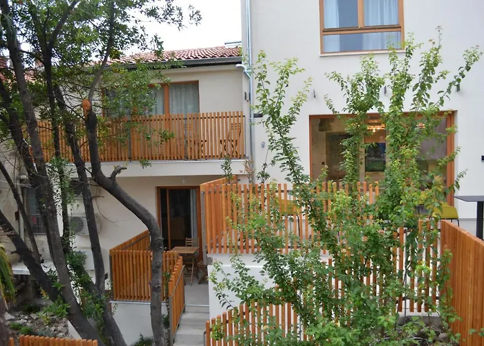 Pula Residence Rooms And Apartments Old City Center